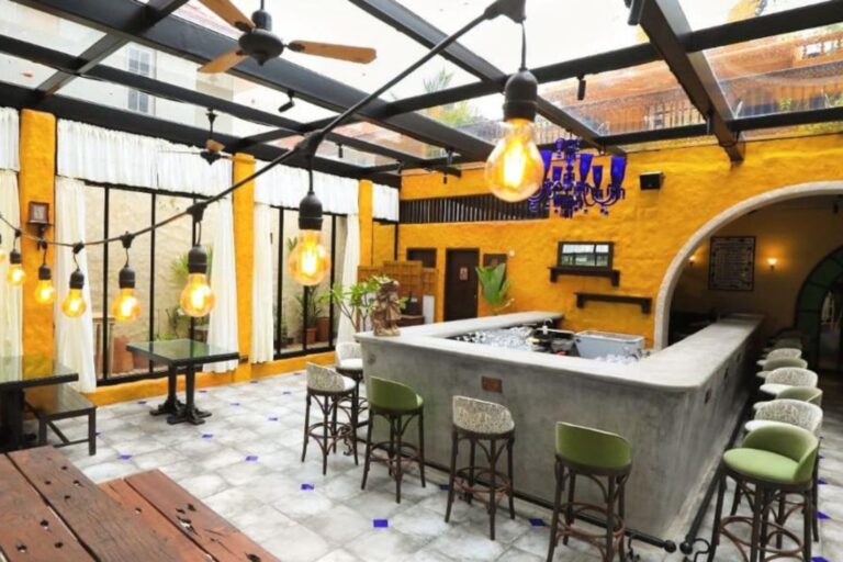 1 bhk restaurant bangalore