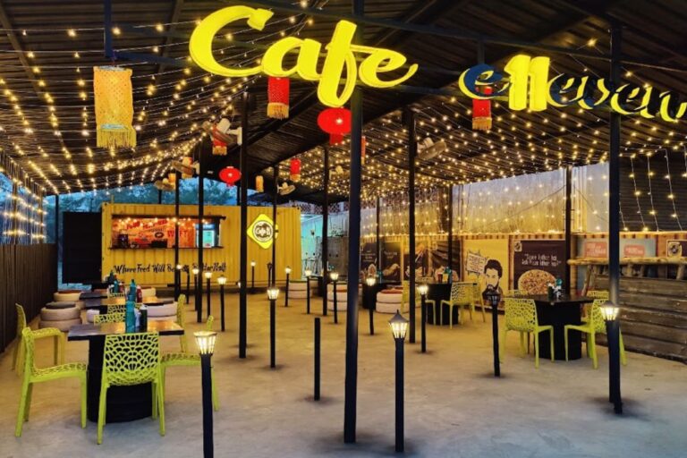 cafe 11 agra