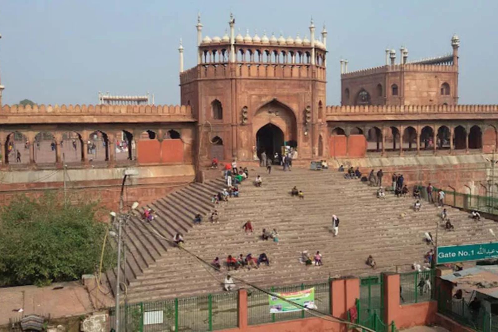 jama masjid gate no 1 new delhi