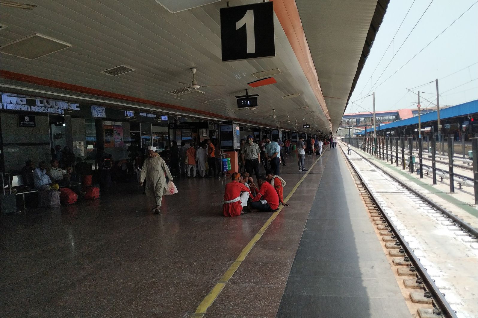 new delhi railway station platform 1