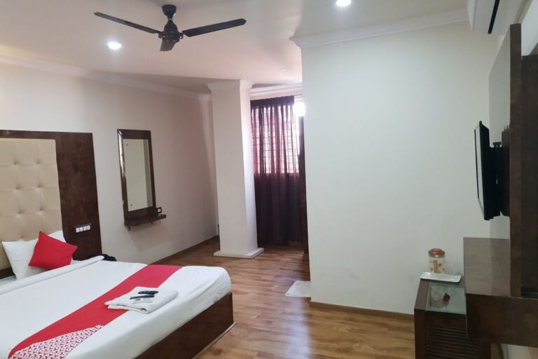 oyo 12761 high street hotel bangalore