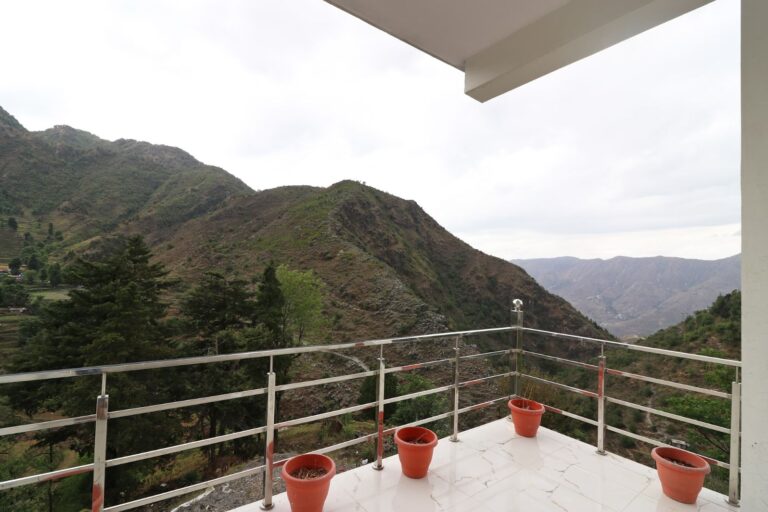 oyo 14158 the kempty fall resort uttarakhand