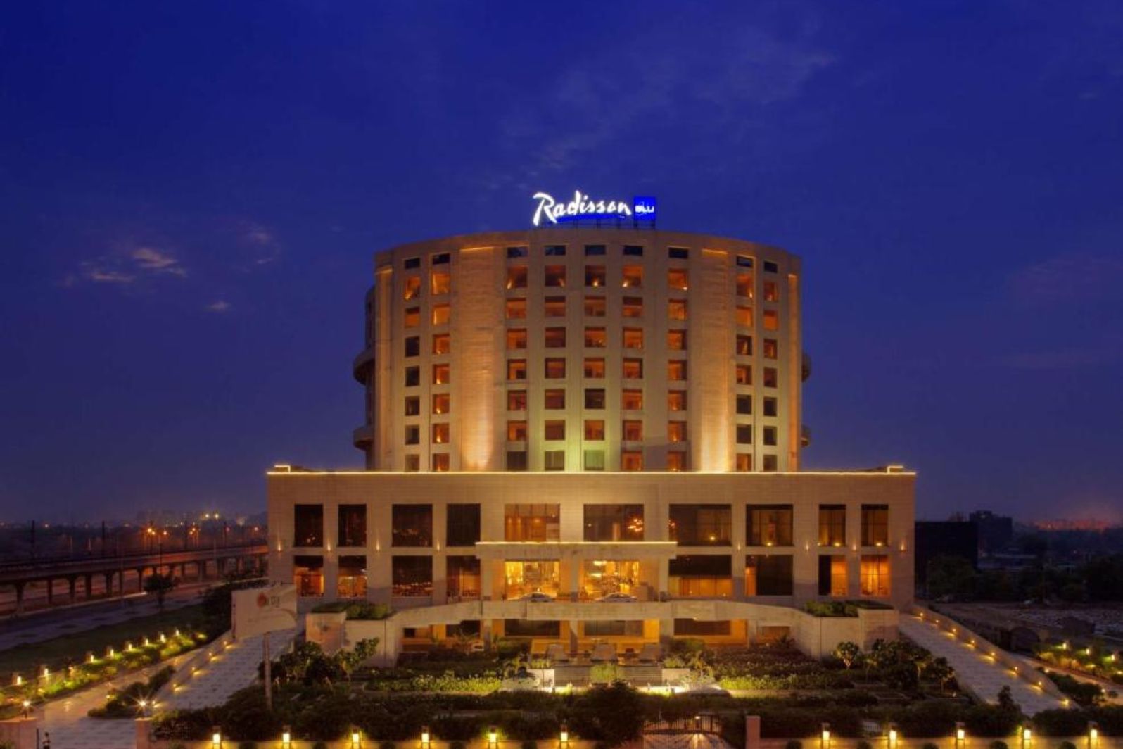 radisson blu hotel dwarka sector 13 new delhi