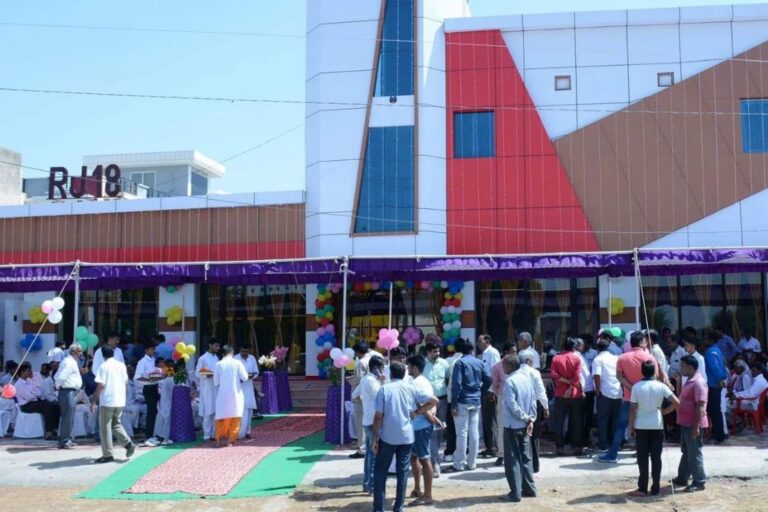 rj 18 hotel surajgarh rajasthan