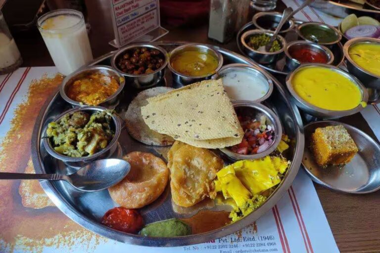chetana veg restaurant & bar 1946 mumbai