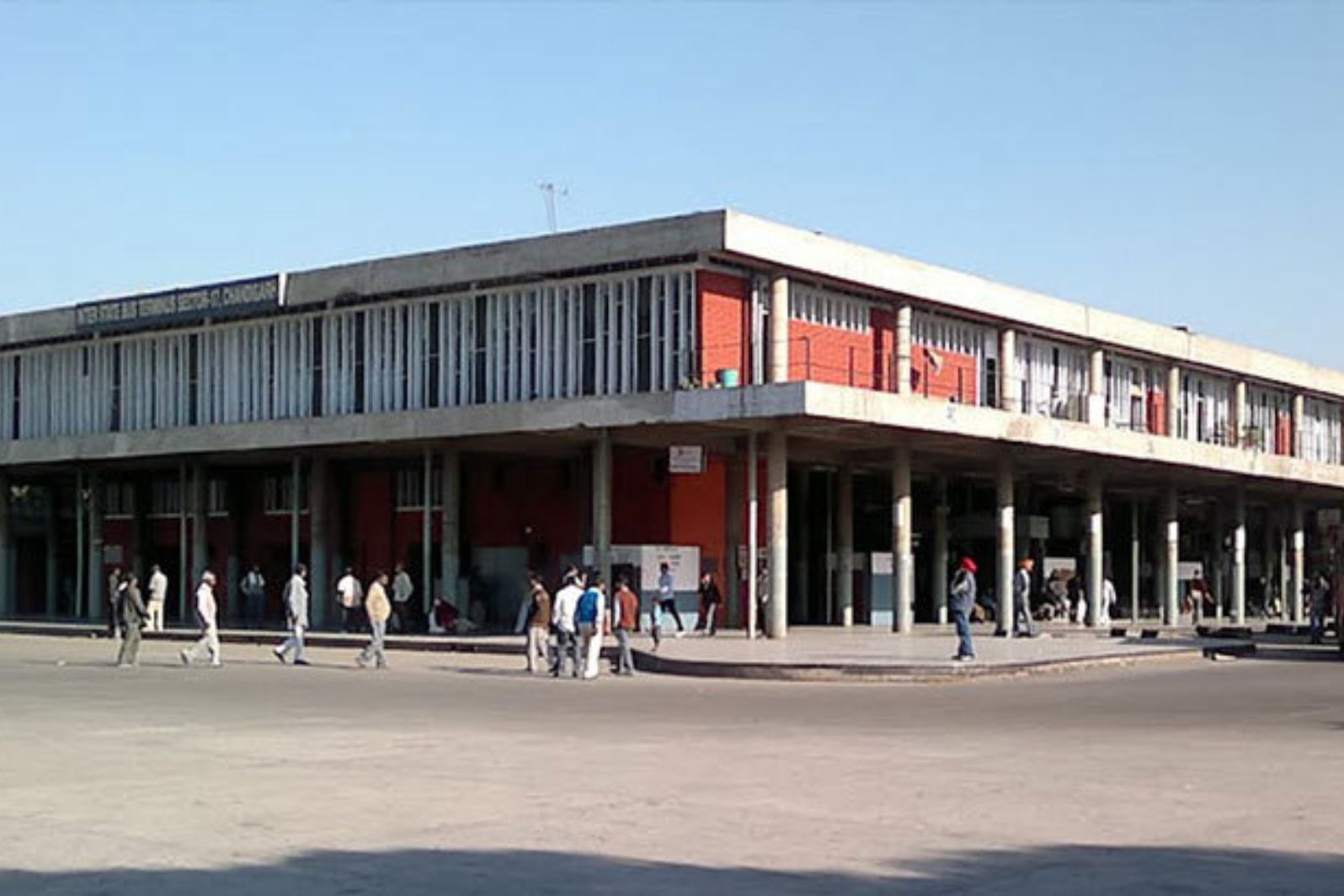 sector 17 bus stand chandigarh photos